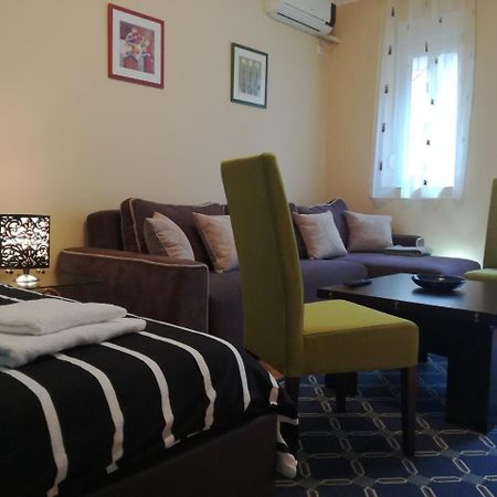 Ferienwohnung By The Park Free Parking Belgrad Exterior foto