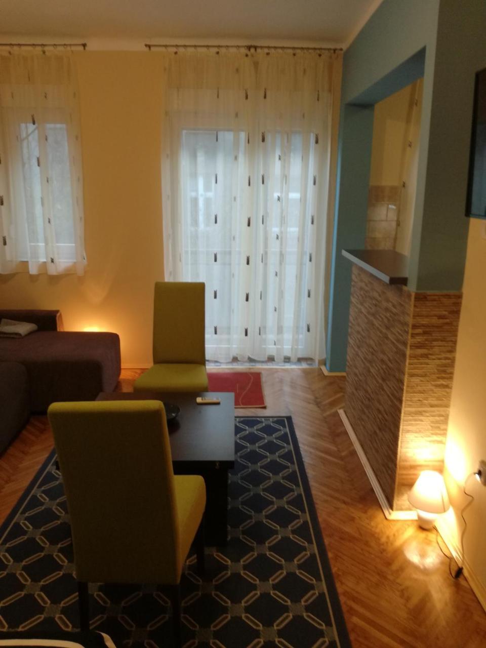 Ferienwohnung By The Park Free Parking Belgrad Exterior foto